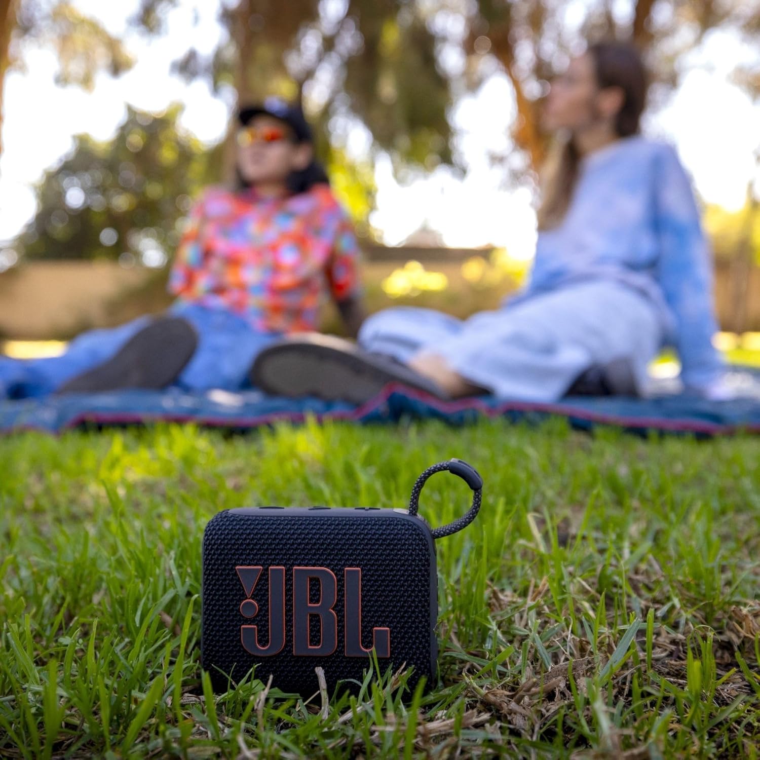 JBL Go 3 - Portable Bluetooth Speaker, Built-in Battery, Waterproof and Dustproof Feature JBLGO3BLUAM, Bonus Keychain LED Included - Blue